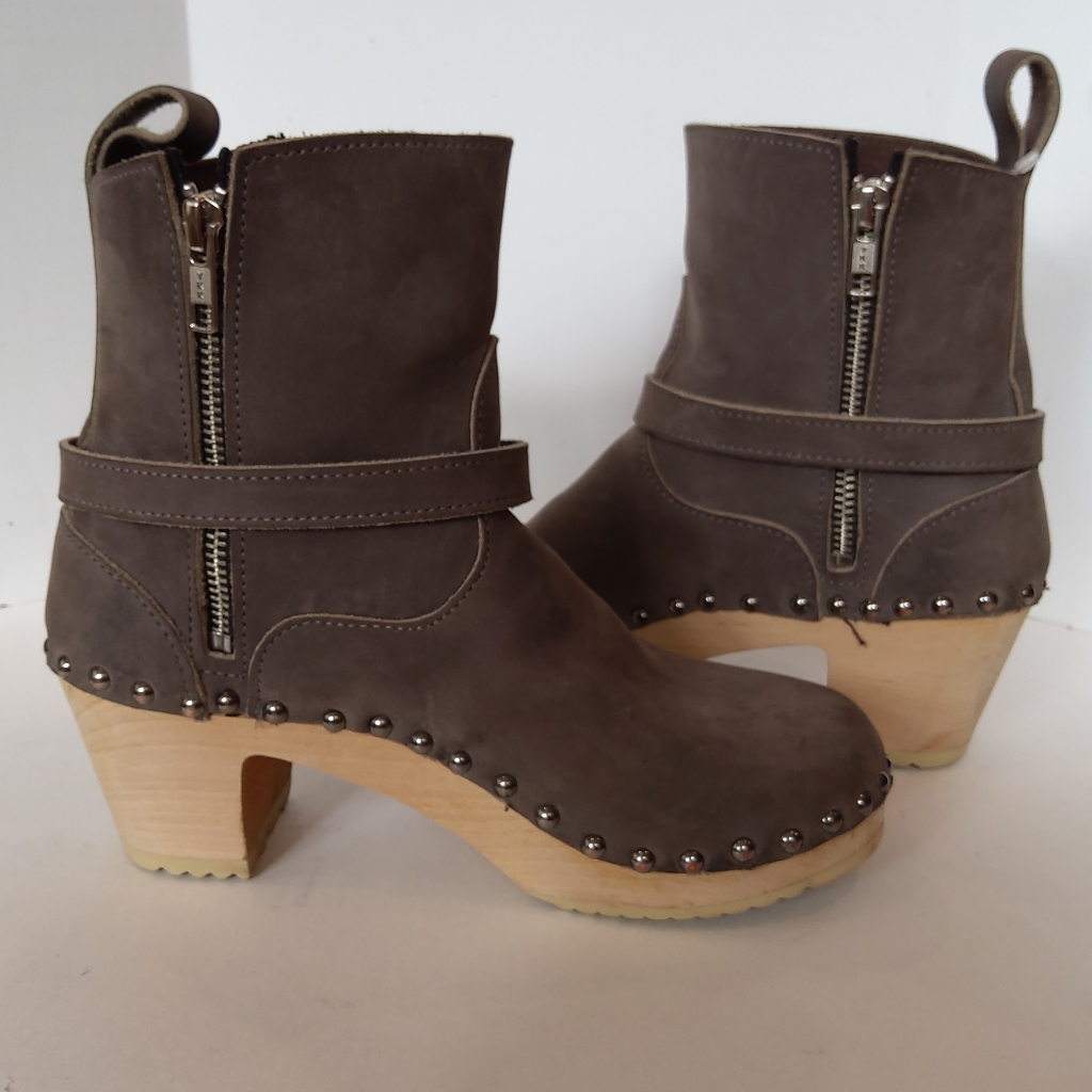 Sandgren Swedish Clog Boots — image 5 of 8